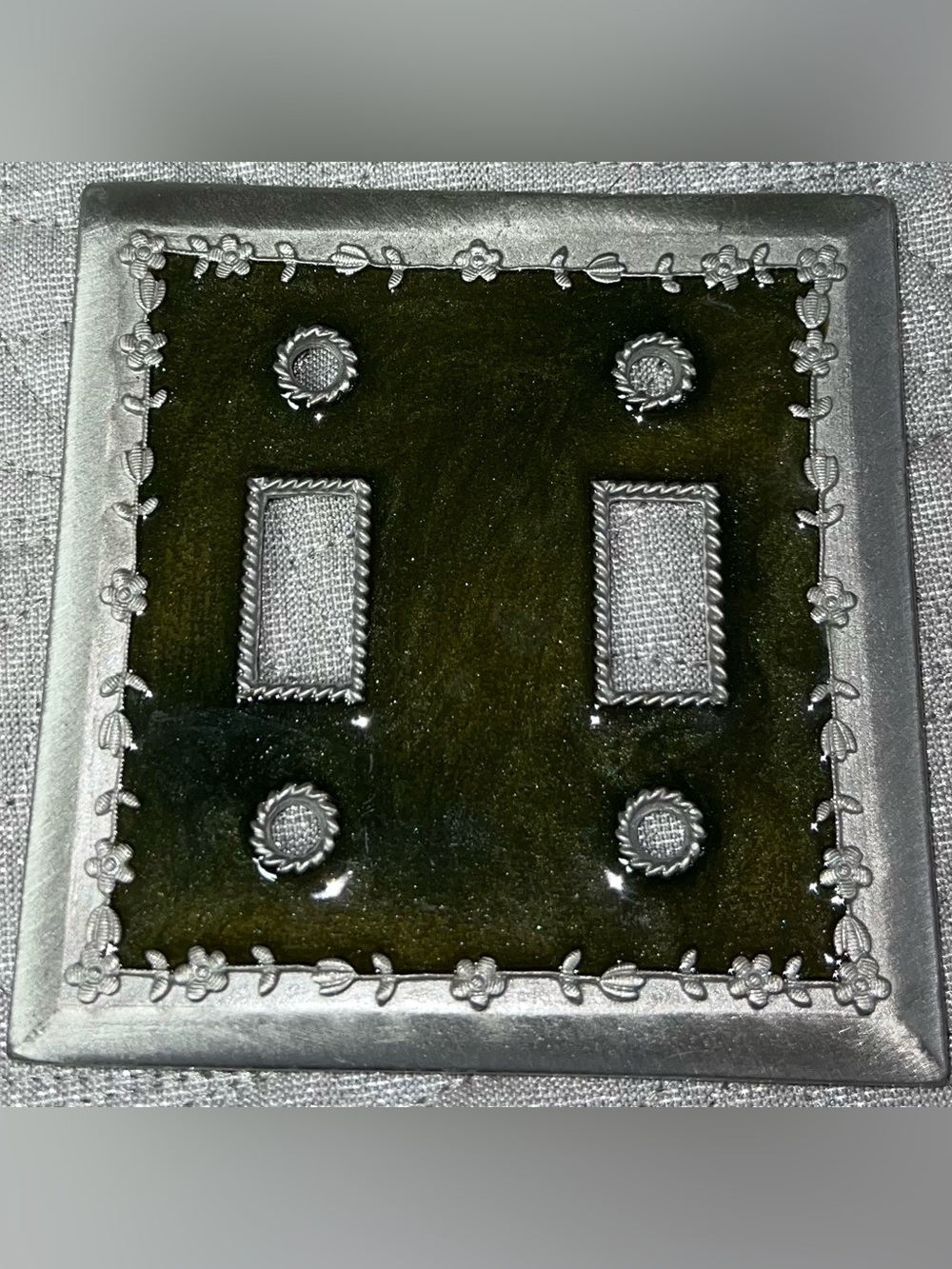 Anthropologie Resin & Metal Wall Light Double Toggle Switch Plate Cover Floral